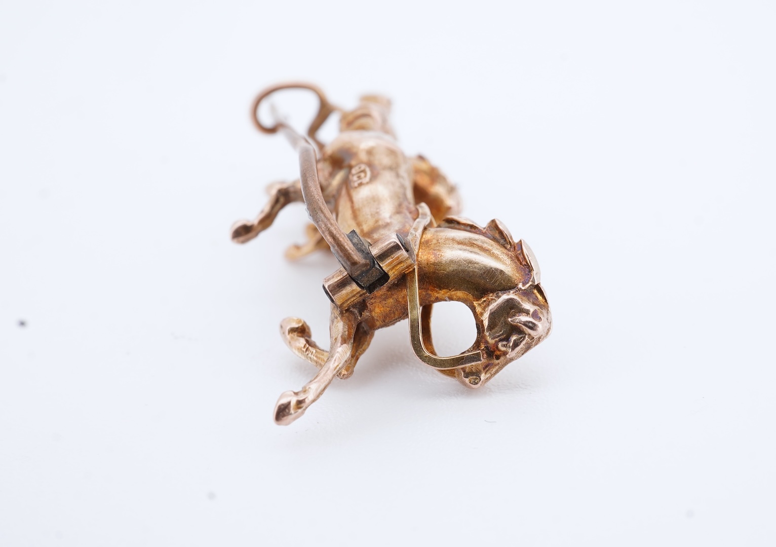 A gold brooch, circa 1900